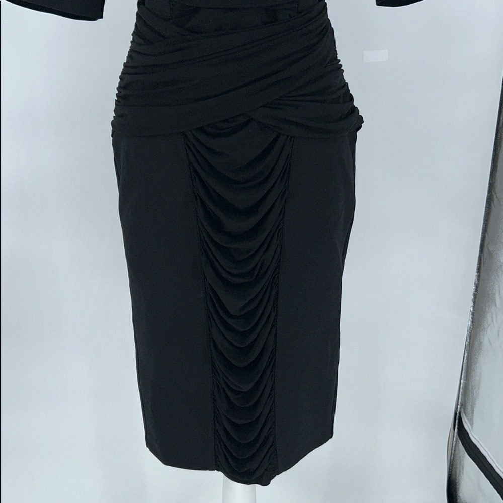 Burberry London Ruched Sheath Dress Black Size 12 Midi V-Neck Designer Bodycon - Picture 5 of 11